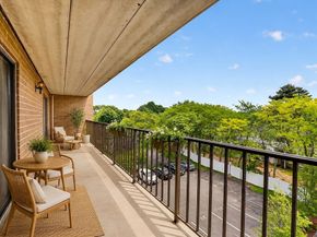 185 Quincy Shore Drive U44, Quincy MA 02171