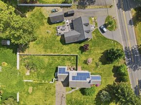 1 Valley View Rd, Wayland MA 01778