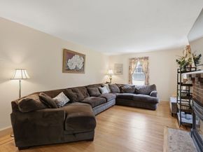 1 Valley View Rd, Wayland MA 01778