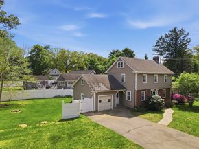 1 Valley View Rd, Wayland MA 01778