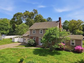 1 Valley View Rd, Wayland MA 01778