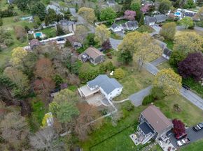 10 Knollwood Dr, Mattapoisett MA 02739
