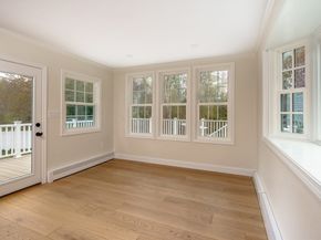 10 Knollwood Dr, Mattapoisett MA 02739