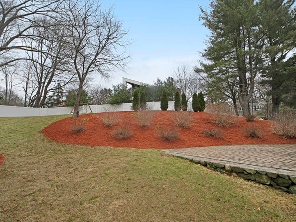 5 Squire Rd, Winchester MA 01890