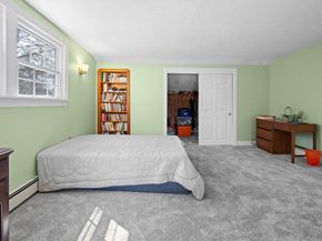 95 Bellflower Rd, Billerica MA 01821