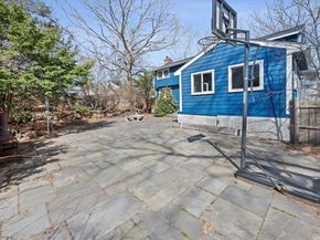 95 Bellflower Rd, Billerica MA 01821