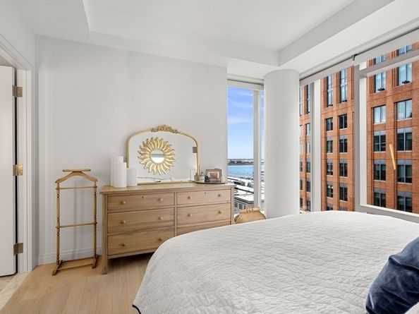 135 Seaport Blvd 1806, Boston MA 02210