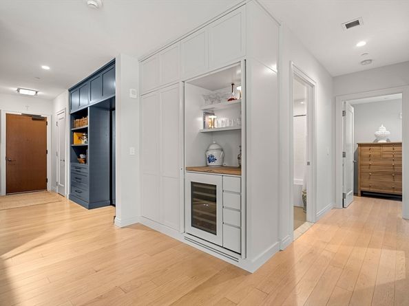 135 Seaport Blvd 1806, Boston MA 02210