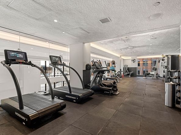 135 Seaport Blvd 1806, Boston MA 02210