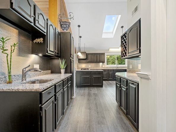 82 Central Tpke, Sutton MA 01590