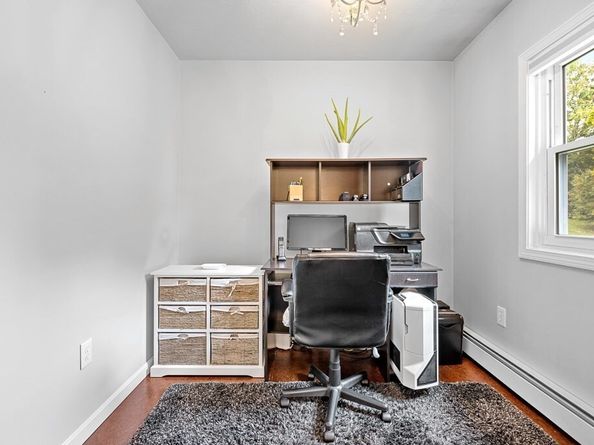 82 Central Tpke, Sutton MA 01590