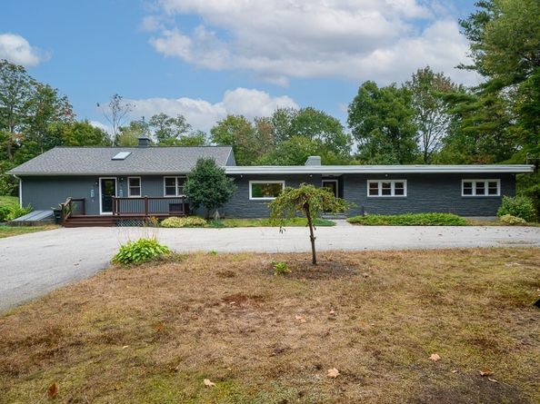 82 Central Tpke, Sutton MA 01590