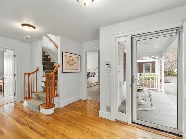 7 Hawthorne Lane, Gloucester MA 01930