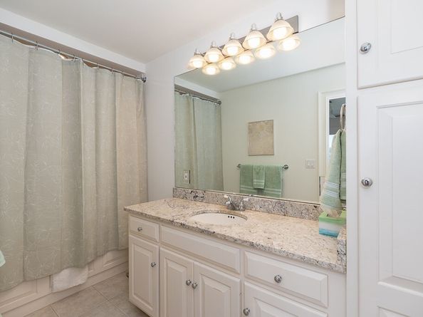 7 Hawthorne Lane, Gloucester MA 01930