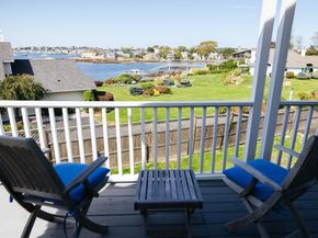 7 Hawthorne Lane, Gloucester MA 01930