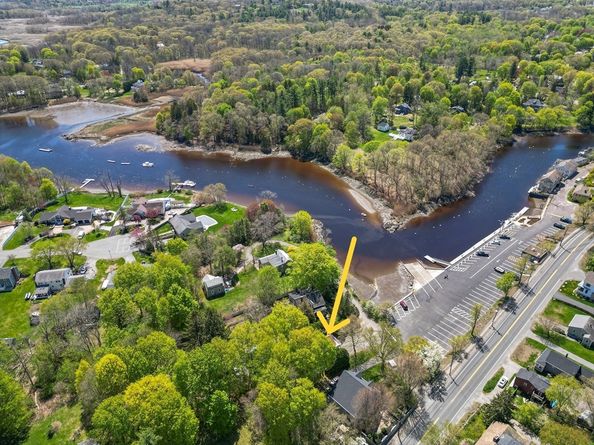 4 Agawam Avenue, Ipswich MA 01938