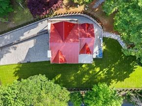 58 Chestnut St, Lynnfield MA 01940