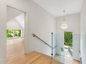 58 Chestnut St, Lynnfield MA 01940