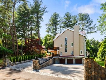 58 Chestnut St