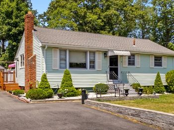 5 Oakwood Avenue