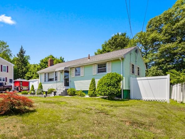 5 Oakwood Avenue, Randolph MA 02368