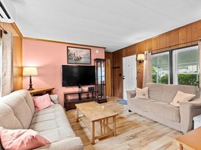 28 Dots Lane, Wareham MA 02558