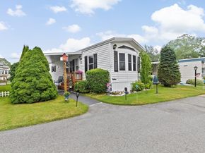 28 Dots Lane, Wareham MA 02558