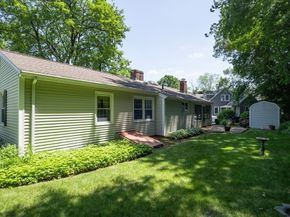 22 Plant Ave, Hudson MA 01749