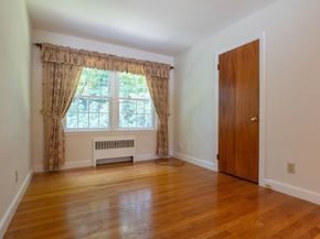 22 Plant Ave, Hudson MA 01749