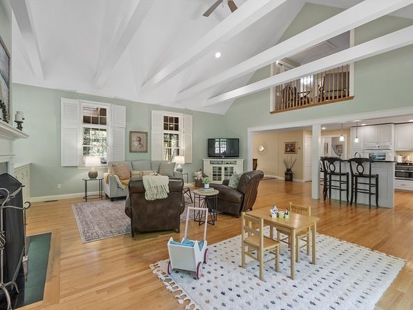 62 Waite Rd, Boxborough MA 01719