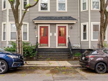 309 Elm St