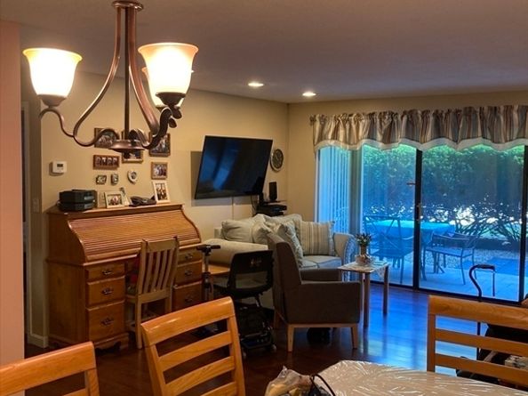 2 Summit Dr. 18, Reading MA 01867