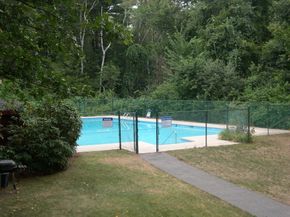 2 Summit Dr. 18, Reading MA 01867