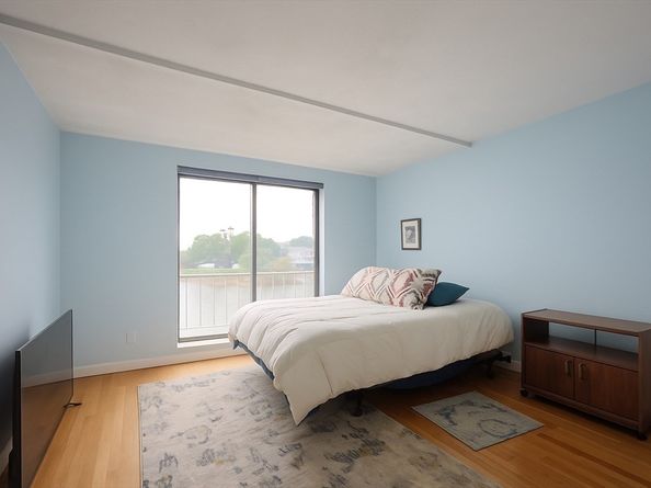 247 Washington Ave 9, Winthrop MA 02152