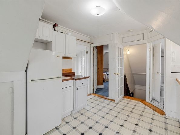 12 Temple Street, Medford MA 02155