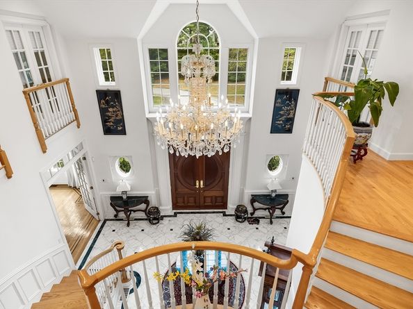 8 Stratford Way, Lincoln MA 01773