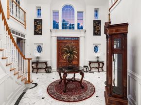 8 Stratford Way, Lincoln MA 01773