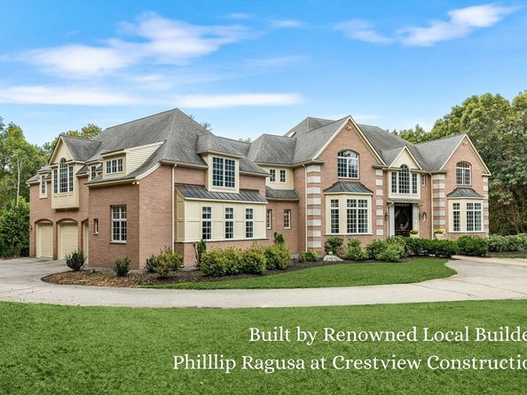 8 Stratford Way, Lincoln MA 01773