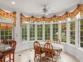 8 Stratford Way, Lincoln MA 01773