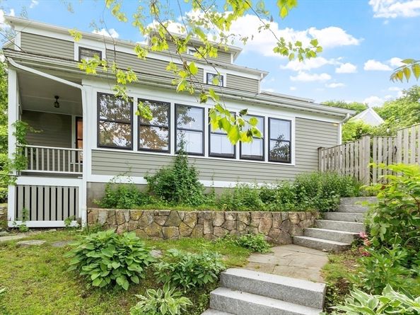 23 Centre Ave, Belmont MA 02478