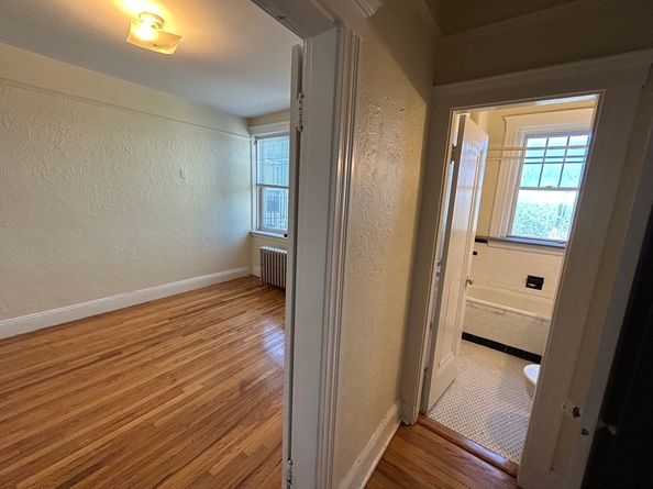 1691 Commonwealth 32, Boston MA 02135