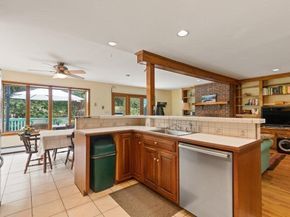90 Southern Ave 90, Essex MA 01929