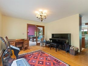 90 Southern Ave 90, Essex MA 01929