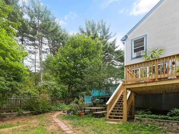 90 Southern Ave 90, Essex MA 01929