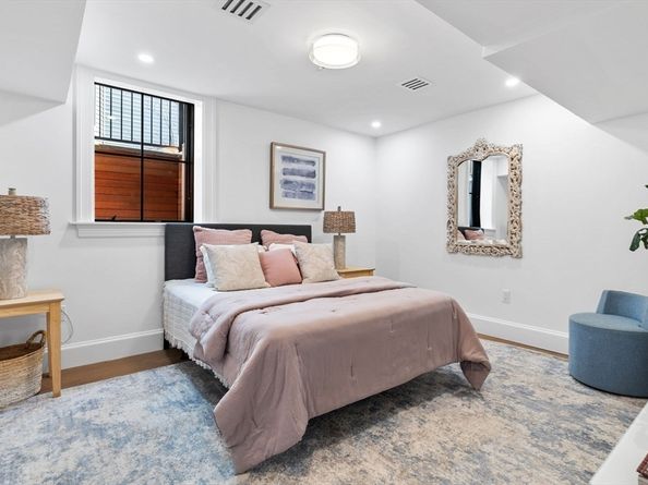 72 Oxford Street, Cambridge MA 02138