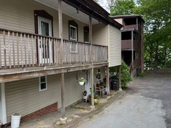 174 - 176 Pleasant Street, Gardner MA 01440