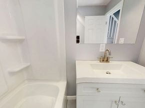 55 Mendon St, Worcester MA 01604