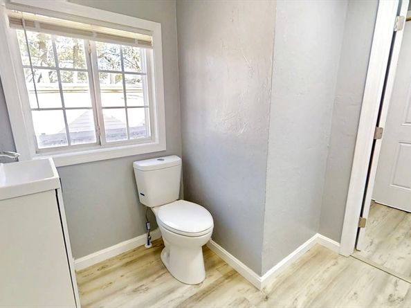 55 Mendon St, Worcester MA 01604