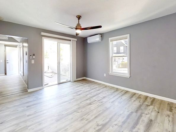 55 Mendon St, Worcester MA 01604