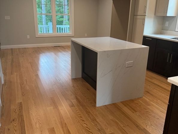 27 James Road 2, Upton MA 01568